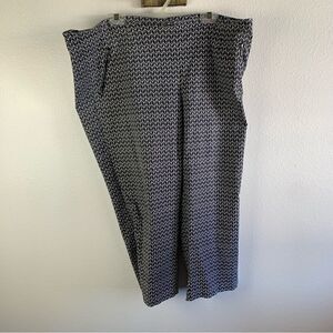 Michel Studio Black White Alexa Capri Pants